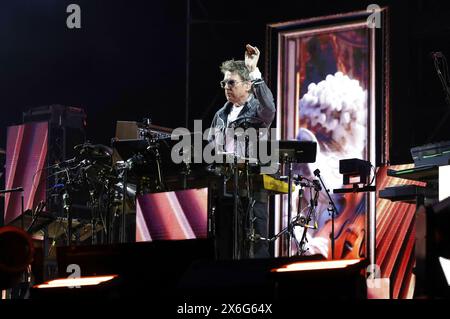 Jean-Michel Jarre live beim Starmus Opening concert Bridge du futur auf der Open Air Bühne. Bratislava, 12.05.2024 *** Jean Michel Jarre en concert au Starmus Opening concert Bridge from the future sur la scène en plein air Bratislava, 12 05 2024 Foto:XF.xArndtx/xFuturexImagex jarre starmus 4503 Banque D'Images