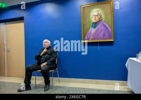 Marseille, France. 14 mai 2024. Jean-Marc Aveline, Cardinal de Marseille, lance officiellement un appel à dons pour rénover la dorure de la statue de notre Dame de la Garde et réaliser les restaurations nécessaires dans la Basilique pour un montant estimé à 2 millions 470 000 euros à Marseille, France, le 14 mai 2024. Photo de Laurent Coust/ABACAPRESS. COM Credit : Abaca Press/Alamy Live News Banque D'Images