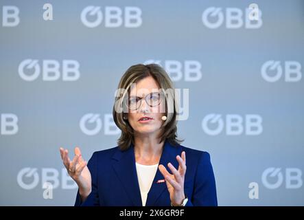 ÖBB Manuela Waldner, CFO, vendredi 26 avril 2024, lors de la conférence de presse sur le bilan de ÖBB 'résultats annuels 2023' à Vienne, Autriche. , . Crédit : APA-PictureDesk/Alamy Live News Banque D'Images