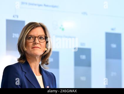 ÖBB Manuela Waldner, CFO, vendredi 26 avril 2024, lors de la conférence de presse sur le bilan de ÖBB 'résultats annuels 2023' à Vienne, Autriche. , . Crédit : APA-PictureDesk/Alamy Live News Banque D'Images