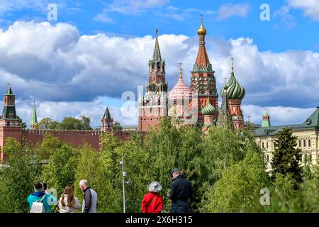 Moscou. 11 mai 2024. Cette photo prise le 11 mai 2024 montre le Kremlin et la cathédrale Saint-Basile à Moscou, en Russie. Crédit : Cao Yang/Xinhua/Alamy Live News Banque D'Images