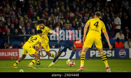 Paris, France. 7 mai 2024. Ousmane Dembele (Paris) Ian Maatsen (BVB) Karim Adeyemi (BVB) Nico Schlotterbeck (BVB) Paris Saint-Germain - Borussia Do Banque D'Images