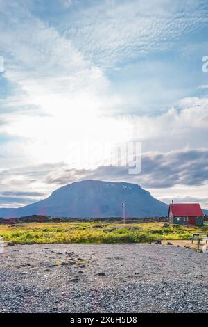 Cabane Thorsteinsskali et camping au milieu de nulle part, dans le désert volcanique le plus meurtrier des Highlands près d'Askja, Islande Banque D'Images