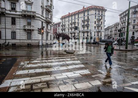 Milan, Italie. 15 mai 2024. Maltempo Viale dei mille e Viale AbruzziMilano, Italia - Cronaca Martedì, 15 Maggio, 2024. (Foto di Marco Ottico/Lapresse) mauvais temps Viale dei mille et Viale Abruzzi Milan, Italie - Actualités mardi, 15 mai, 2024. (Photo de Marco Ottico/Lapresse) crédit : LaPresse/Alamy Live News Banque D'Images