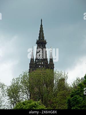 Sir George Gilbert Scott a conçu les bâtiments principaux de l'université et il a planifié une flèche recouverte de plomb pour la tour, mais il est mort avant qu'elle ne soit achevée. Banque D'Images