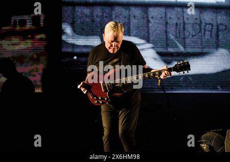 Bernard Sumner de New Order en concert au Release Athens Festival à Plateia Nerou / Grèce, juin 2019 Banque D'Images