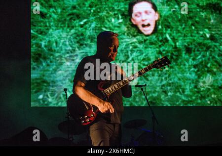 Bernard Sumner de New Order en concert au Release Athens Festival à Plateia Nerou / Grèce, juin 2019 Banque D'Images