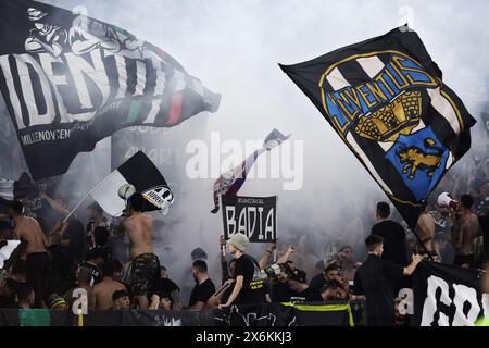Rome, Italie. 15 mai 2024. Supporters de la Juventus lors de la Coupe d'Italie, Coppa Italia, finale de football entre Atalanta BC et Juventus FC le 15 mai 2024 au Stadio Olimpico à Rome, Italie - photo Federico Proietti/DPPI crédit : DPPI Media/Alamy Live News Banque D'Images