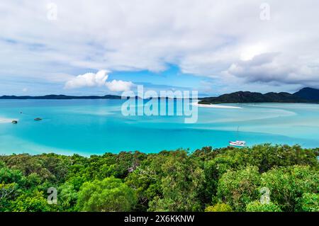 Vues de la région des îles Emeraude, des îles Whitsunday, Queensland, Australie Banque D'Images