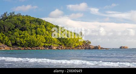 Plage d'anse Takamaka, Mahé, Seychelles, Afrique Banque D'Images