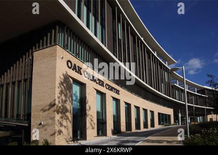 Extérieur de l'Oak cancer Centre un établissement de recherche et de traitement financé par la Royal Marsden cancer Charity Surrey Angleterre Banque D'Images