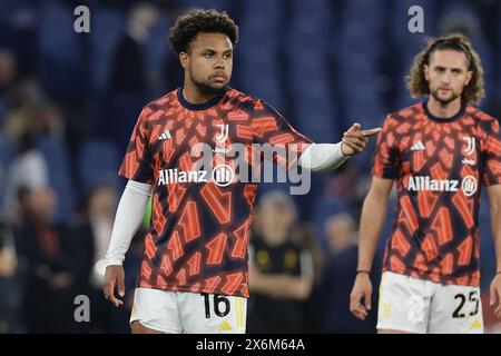 Le milieu de terrain américain de la Juventus Weston McKennie gesticulate avant le match final de la Coupe d'Italie entre Atalanta et Juventus au Stadio Olimpico le 15,2024 mai à Rome, en Italie. Banque D'Images