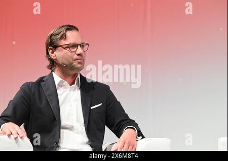 Michael Jungwirth, Directeur des politiques publiques, Vodafone Group & Mitglied der Geschäftsleitung, Vodafone Deutschland spricht auf der Anagacom, Europas führende Kongressmesse für Breitband, Fernsehen und Online. *** Michael Jungwirth, Directeur des politiques publiques, Vodafone Group membre du Directoire, Vodafone Allemagne, intervient à Anagacom, le principal salon européen dédié au haut débit, à la télévision et en ligne Banque D'Images