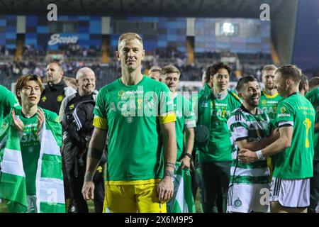 15 mai 2024. Kilmarnock, Royaume-Uni. Le Celtic remporte son 12e titre de premier ministre écossais après avoir battu Kilmarnock par 5 buts à 0. Les marqueurs pour Celtic étaient : A. Idah, 5 minutes. D Maeda, 12 min. J Forrest, 35 minutes et M O'Riley 51 et 71 minutes. La victoire donne 3 points au Celtic et les place au-dessus de leurs rivaux les plus proches, les Rangers qui ne sont pas en mesure de battre les points de ligue du Celtic. La victoire sur le terrain natal de Kilmarnock, Rugby Park, a permis au Celtic d'avoir une célébration à la fin du match, avec des célébrations spéciales pour Joe Hart, le gardien de but du Celtic qui prend sa retraite à la fin de la saison. Banque D'Images