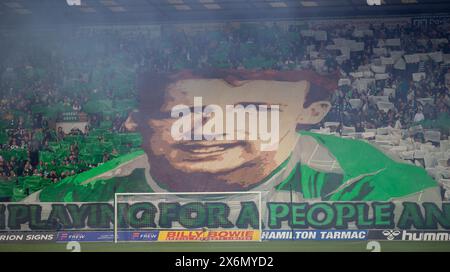 15 mai 2024 ; Rugby Park, Kilmarnock, Écosse : Scottish Premiership Football, Kilmarnock contre Celtic ; Tommy Burns affiche avant le match Banque D'Images