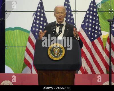 Walter E Washington Convention Center, 801 Allen Y. Lew place NW, Washington, DC 20001. 15 mai 2024. Le président AMÉRICAIN Joe Biden prononce le discours d'ouverture lors du gala de remise des prix APAICS Summit 2024, qui a une influence politique, à Washington DC. ©Julia Mineeva/EGBN TV News/Alamy Live News Banque D'Images