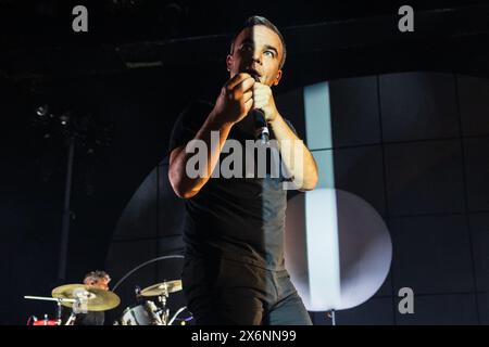 Oslo, Norvège. 15 mai 2024. Le groupe américain future Islands donne un concert au Sentrum Scene à Oslo. Ici, le chanteur Samuel T. Herring est vu en direct sur scène. (Crédit photo : Gonzales photo/Alamy Live News Banque D'Images