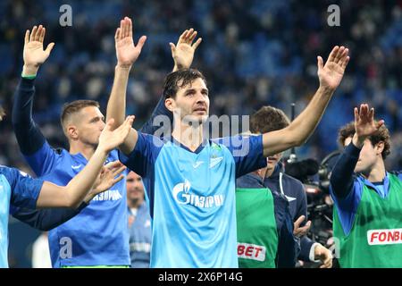 Saint-Pétersbourg, Russie. 15 mai 2024. Aleksander Erokhin (C) de Zenit vu en action lors du match de football de la Coupe de Russie 2023/2024 entre le Zenit Saint-Pétersbourg et le CSKA Moscou à Gazprom Arena. Score final ; Zenit 0:0 CSKA (5:4, tirs au but), Zenit a atteint la superfinale de la Coupe de Russie de Football. Crédit : SOPA images Limited/Alamy Live News Banque D'Images