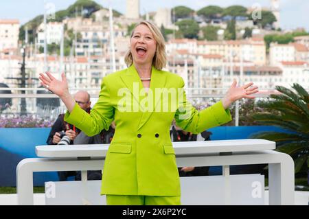 Trine Dyrholm beim Photocall zum Kinofilm Pigen Med nalen / la fille à l'aiguille auf dem Festival de Cannes 2024 / 77. Internationale Filmfestspiele von Cannes am Palais des Festivals. Cannes, 16.05.2024 *** Trine Dyrholm au Photocall pour le long métrage Pigen Med nalen la fille à l'aiguille au Festival de Cannes 2024 77 Festival International du film de Cannes au Palais des Festivals Cannes, 16 05 2024 Foto:xD.xBedrosianx/xFuturexImagex nalen 4543 Banque D'Images