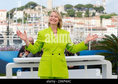 Trine Dyrholm beim Photocall zum Kinofilm 'Pigen Med nålen / la fille à l'aiguille' auf dem Festival de Cannes 2024 / 77. Internationale Filmfestspiele von Cannes am Palais des Festivals. Cannes, 16.05.2024 Banque D'Images