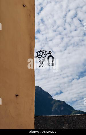 Centre-ville de Neumarkt (Egna), un village du Tyrol du Sud dans le nord de l'Italie, situé à environ 25 kilomètres au sud de la ville de Bolzano. Banque D'Images