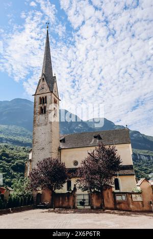 Neumarkt, Italie - 17 août 2023 : centre-ville de Neumarkt, un village du Tyrol du Sud dans le nord de l'Italie Banque D'Images