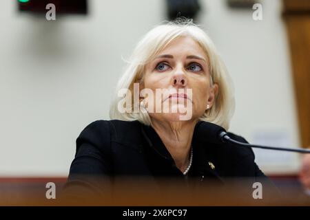 Washington, États-Unis. 15 mai 2024. Jennifer Homendy, présidente du Bureau national de la sécurité des transports, témoigne lors d’une audience du Comité des transports et de l’infrastructure de la Chambre sur l’effondrement du pont Francis Scott Key, sur Capitol Hill, à Washington, DC, États-Unis, le mercredi 15 mai 2024. Photo Aaron Schwartz/CNP/ABACAPRESS. COM Credit : Abaca Press/Alamy Live News Banque D'Images