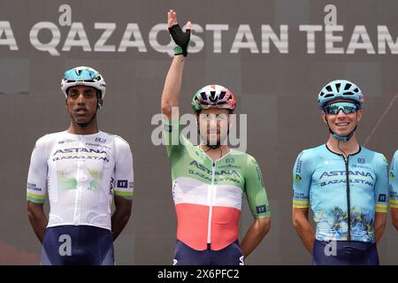 Martinsicuro, Italie. 16 mai 2024. Velasco Simone (Team Astana Qazaqstan) lors de l'étape 12 du Giro d'Italia de Martinsicuro à Fano, 16 mai 2024 Italie. (Photo de Fabio Ferrari/Lapresse) crédit : LaPresse/Alamy Live News Banque D'Images