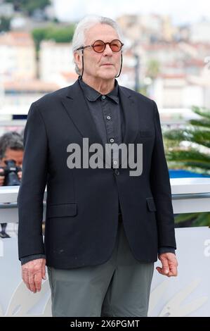 George Miller beim Photocall zum Kinofilm 'Furiosa : a Mad Max Saga' auf dem Festival de Cannes 2024 / 77. Internationale Filmfestspiele von Cannes am Palais des Festivals. Cannes, 16.05.2024 Banque D'Images