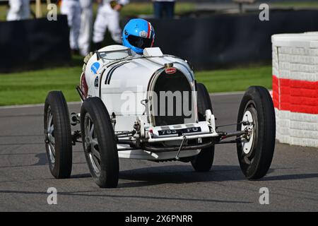 Thierry Stapts, Bugatti type 35T, Trophée Grover Williams, vingt minutes de course pour les Grand Prix d'avant-guerre, principalement de la période 1920 à 1931, G. Banque D'Images