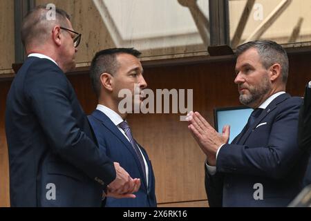 Bratislava, Slovaquie. 16 mai 2024. De droite le président élu slovaque Peter Pellegrini, Tomas Drucker, ministre de l'éducation et Peter Kmec, vice-premier ministre chargé du plan de relance et de résilience et de l'utilisation des fonds de l'UE après une réunion extraordinaire conjointe du Conseil de sécurité et du gouvernement de la République slovaque à Bratislava, Slovaquie, le 16 mai 2024. Crédit : Vaclav Salek/CTK photo/Alamy Live News Banque D'Images