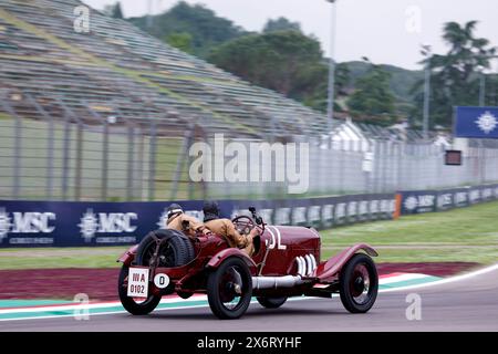 Imola, Italie. 16 mai 2024. RUSSELL George (gbr), au volant de la voiture de course Mercedes de 100 ans, lors de la formule 1 MSC Cruises Gran Premio del Made in Italy e Dell'Emilia-Romagne 2024, 7ème manche du Championnat du monde de formule 1 2024 du 17 au 19 mai 2024 sur l'Autodromo Enzo e Dino Ferrari, à Imola, Italie - photo crédit DPPI : DPPI Media/Alamy Live News Banque D'Images