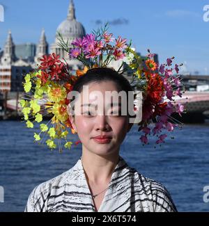 L'HISTOIRE DE LA PIERRE MARITINE ÉCHOS ORGANISÉ PAR SECTION CULTURELLE , AMBASSADE DE CHINE AU ROYAUME-UNI OUVRE SES PORTES AU PUBLIC MAI 16-19 DANS LE CADRE DE LA SEMAINE ARTISANALE DE LONDRES ENTRÉE GRATUITE 11H - 18H ... Banque D'Images