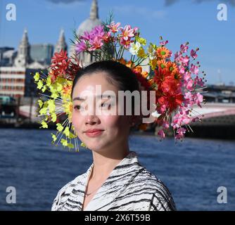 L'HISTOIRE DE LA PIERRE MARITINE ÉCHOS ORGANISÉ PAR SECTION CULTURELLE , AMBASSADE DE CHINE AU ROYAUME-UNI OUVRE SES PORTES AU PUBLIC MAI 16-19 DANS LE CADRE DE LA SEMAINE ARTISANALE DE LONDRES ENTRÉE GRATUITE 11H - 18H ... Banque D'Images