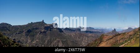 Vue panoramique depuis le point de vue de Degollada de las Palomas, appréciant la Caldera de Tejeda Banque D'Images