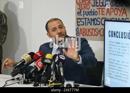 PROCÈS ÉLECTORAL ESTEBAN GUARDERAS Quito, jeudi 16 mai 2024 Juan Esteban Guarderias, conseiller du CPCCS, lors d'une conférence de presse sur le procès électoral contre Guillermo Churuchumbi, Veronica Abad et Francisco Suarez Abril, au Shyris Building photos Quito Pichincha Ecuador POL ESTEBAN GUARDERAS PROCÈS ÉLECTORAL 9e3f2f412a982a115112b8b5e9d1c6x Copyright Banque D'Images