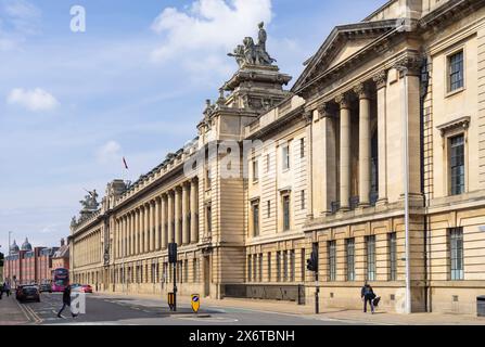 Bureaux du gouvernement de Hull City le bureau des Coroners de Hull Guildhall H M et le tribunal et bureaux des Coroners Kingston upon Hull Yorkshire Angleterre GB Europe Banque D'Images