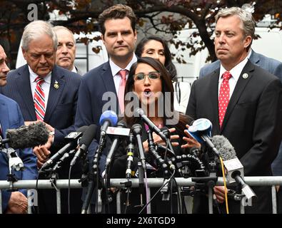 New York, États-Unis. 16 mai 2024. Le représentant Lauren Boebert, R-CO, prend la parole lors d’une conférence de presse devant le bâtiment de la Cour pénale à New York le jeudi 16 mai 2024. Le procès Hush Money de l'ancien président des États-Unis Donald Trump se poursuit avec son ancien avocat Michael Cohen qui prend la barre pour la troisième journée. Photo de Louis Lanzano/UPI crédit : UPI/Alamy Live News Banque D'Images