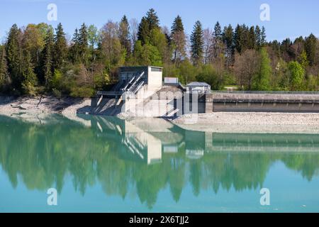 Barrage de Lech à Forggensee, Lech, centrale électrique, réservoir de tête, protection contre les inondations, régulation des inondations, production d'énergie, stockage d'énergie, Rosshaupten Banque D'Images