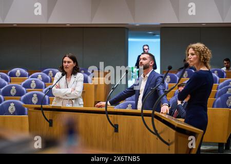 LA HAYE - GroenLinks/PvdA membre du Parlement Kati Piri, le député DENK Stephan van Baarle et la députée PvdD Christine Teunissen à la Chambre des représentants lors d'un débat en plénière sur la situation à Gaza. ANP PHIL NIJHUIS pays-bas Out - belgique Out Banque D'Images