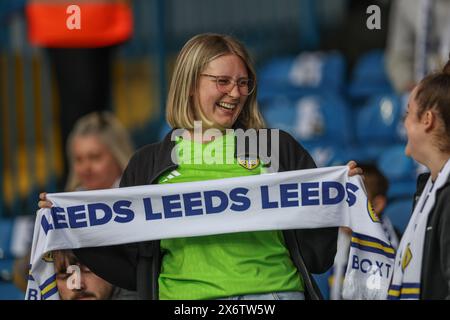 Leeds, Royaume-Uni. 16 mai 2024. Les fans de Leeds arrivent lors de la demi-finale du Sky Bet Championship deuxième manche Leeds United vs Norwich City à Elland Road, Leeds, Royaume-Uni, le 16 mai 2024 (photo par Mark Cosgrove/News images) à Leeds, Royaume-Uni le 16/05/2024. (Photo de Mark Cosgrove/News images/SIPA USA) crédit : SIPA USA/Alamy Live News Banque D'Images