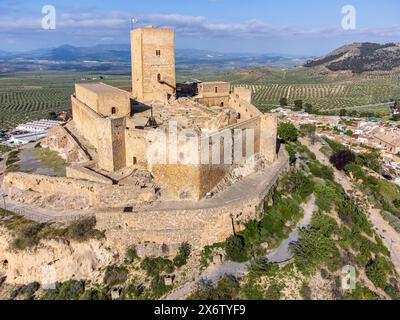 Château d'Alcaudete, construit entre le XIIIe et le XIVe siècles, forteresse de la route du califat, Alcaudete, province de Jaén, Andalousie, Espagne. Banque D'Images