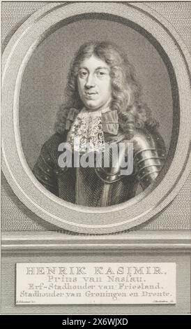 Portrait d'Henri Casimir II, comte de Nassau-Dietz, Portrait d'Henri Casimir II dans un ovale. Dans une boîte sont le nom et les titres., estampe, imprimeur : Jacob Houbraken, (mentionné sur l'objet), après dessin par : Aert Schouman, (mentionné sur l'objet), éditeur : Isaak Tirion, (mentionné sur l'objet), Amsterdam, 1749 - 1759, papier, gravure, hauteur, 183 mm × largeur, 119 mm Banque D'Images