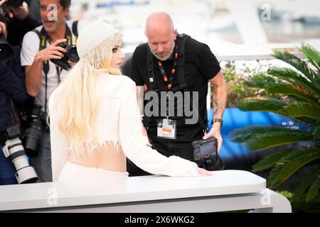 Cannes, France. 16 mai 2024. Anya Taylor-Joy assiste au ''Furiosa : a Mad Max Saga'' (Furiosa : une Saga Mad Max) Photocall lors de la 77e édition du Festival de Cannes au Palais des Festivals le 16 mai 2024 à Cannes, France. (Photo de Daniele Cifala/NurPhoto) crédit : NurPhoto SRL/Alamy Live News Banque D'Images