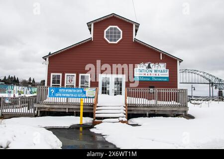 Bâtiment Station Wharf Marina à Miramichi, Nouveau-Brunswick, Canada Banque D'Images