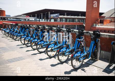 BiciMAD Bikes, un programme de location de vélos exploité par la mairie de Madrid, Espagne Banque D'Images