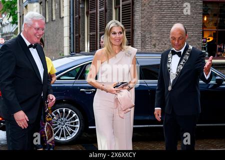 Zwolle, Niederlande. 16 mai 2024. Queen Maxima avec le gagnant Royal Cosun, assiste à la cérémonie de remise des prix King Willem I tous les 2 ans dans les catégories grandes et petites et moyennes entreprises, au Theater de Spiegel à Zwolle POINT THE vue OUT/dpa/Alamy Live News Banque D'Images