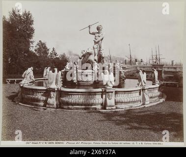 Fontaine avec Neptune sur la Piazza del principe, Gênes, p.e 1.a n.o 14970. GENOVA - Piazza del principe. Palazzo Doria. La fontana del nettuno. (C.E. e B. Carlone 1599-1601.) (Titre sur l'objet), photographie, Fratelli Alinari, (mentionné sur l'objet), éditeur : Fratelli Alinari, (mentionné sur l'objet), Florence, 1898, papier, imprimé albumen, hauteur, 200 mm × largeur, 253 mm, hauteur, 242 mm × largeur, 327 mm Banque D'Images