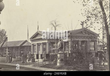 Palais Pompéien à l'exposition universelle de 1867 à Paris, vue album exposition universelle 1867 (titre de la série sur objet), photographie, Pierre petit, (mentionné sur objet), Paris, 1867, papier, impression albumen, hauteur, 93 mm × largeur, 144 mm, hauteur, 110 mm × largeur, 159 mm Banque D'Images