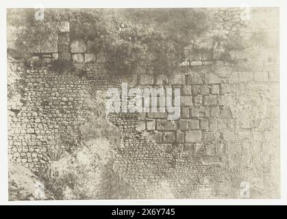 Mur du temple à Jérusalem, Jérusalem/enceinte du temple/Détails de l'appareil de la piscine probatique (titre sur l'objet), photographie, Auguste Salzmann, (mentionné sur l'objet), imprimeur : Louis-désiré Blanquart-Evrard, (mentionné sur l'objet), éditeur : Gide et J. Baudry, (mentionné sur l'objet), Jeruzalem, imprimeur : Lille, éditeur : Paris, 1856, papier, impression sur papier salé, hauteur, 228 mm × largeur, 324 mm, hauteur, 447 mm × largeur, 603 mm Banque D'Images